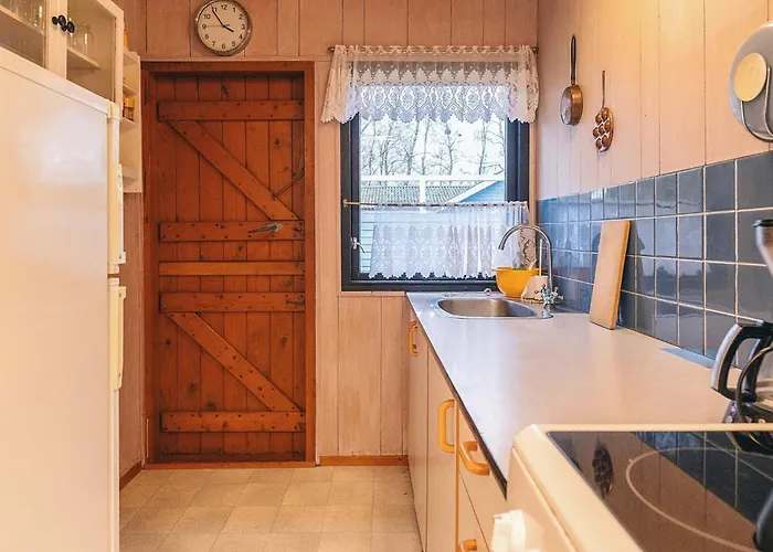 Holiday home 4 Person In Hals